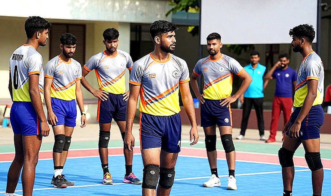 अहमदाबाद में राष्ट्रमंडल कबड्डी चैंपियनशिप का आगाज़, भारत की महिला टीम मलेशिया और पुरुष टीम इंग्लैंड से भिड़ेगी अहमदाबाद में राष्ट्रमंडल कबड्डी चैंपियनशिप का आगाज़, भारत की महिला टीम मलेशिया और पुरुष टीम इंग्लैंड से भिड़ेगी
